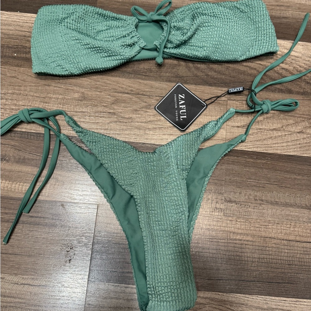 Zaful Green Textured Bikini Set - Picture 6 of 6